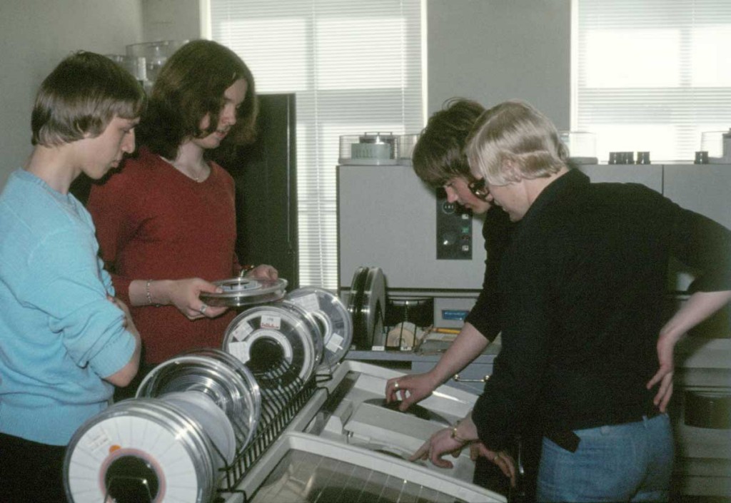 Datorerna på Tietobotnia 1974 liknade inte dagens datorer.